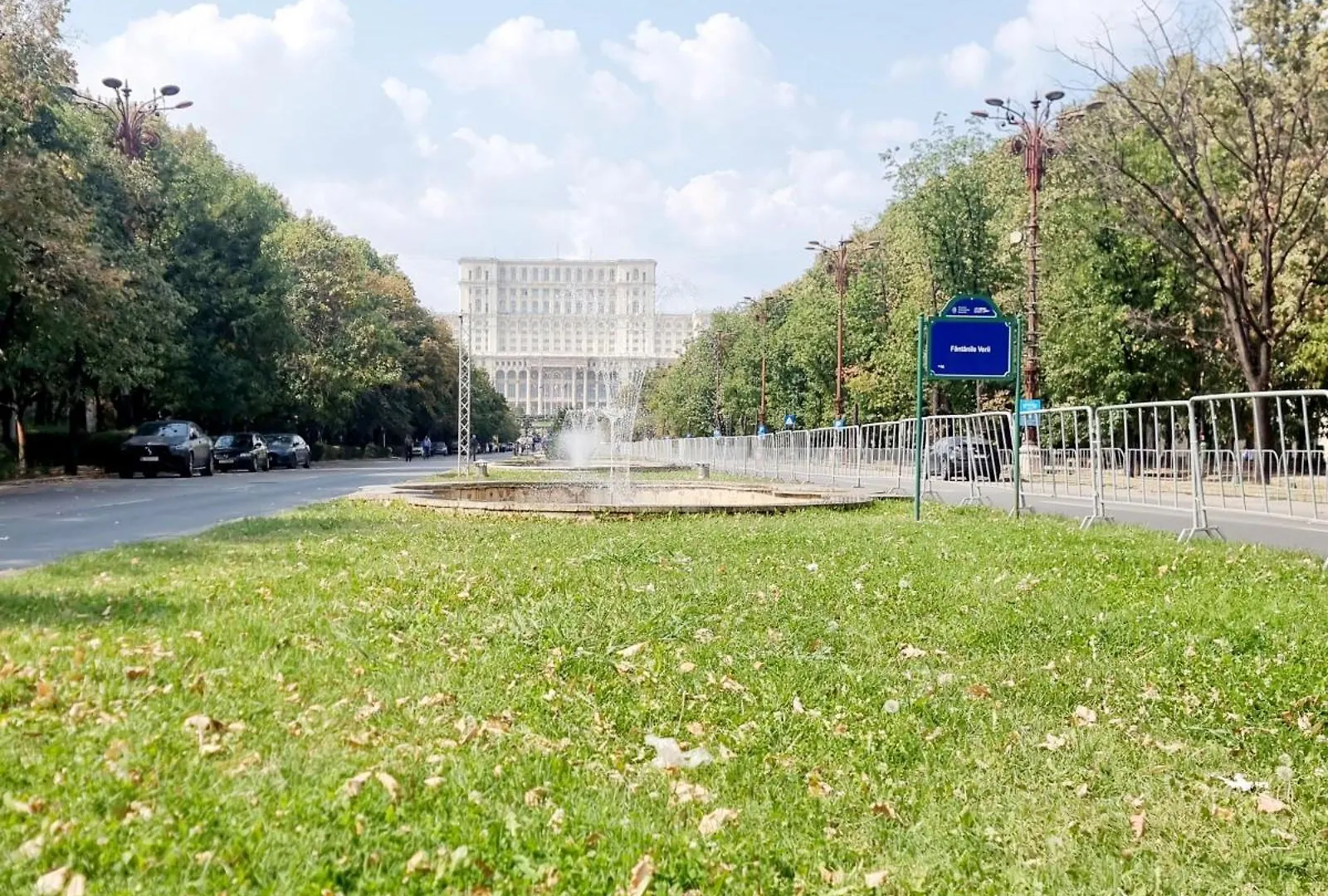 Tranquil Unirii Residence - Elegant & Spacious Living With Parking Steps From Parliament Romania
