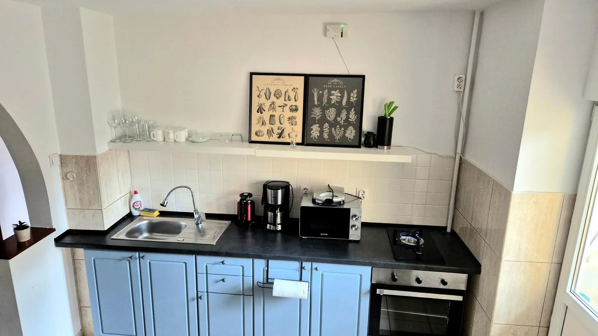 Tranquil Unirii Residence - Elegant & Spacious Living With Parking Steps From Parliament Appartamento Bucarest